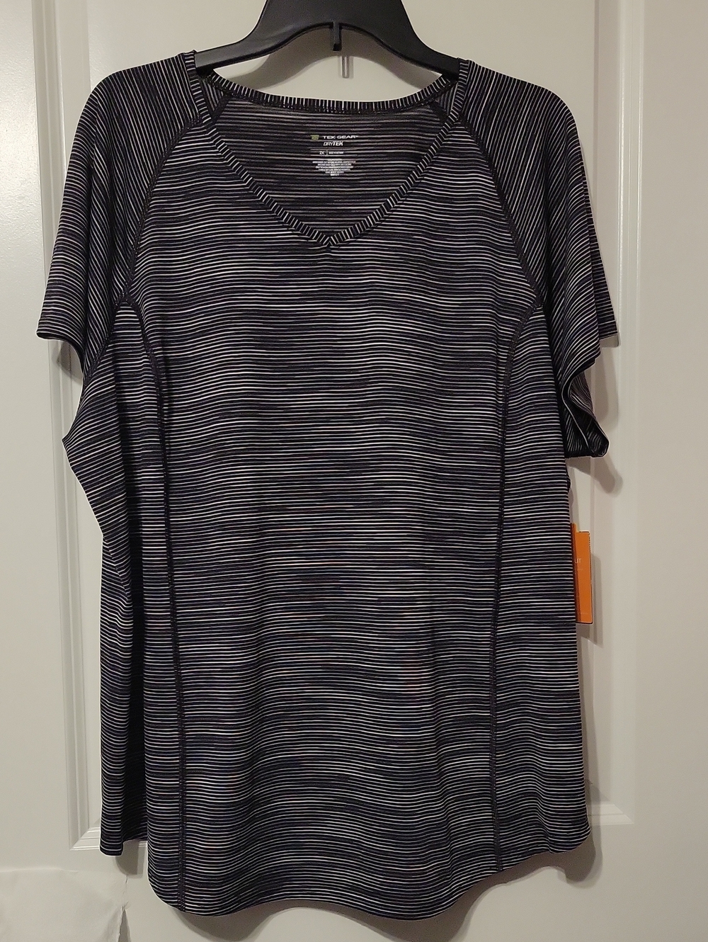Tek Gear Women's DryTek S/S, V-neck, Black/gray Mini Stripes Shirt, 2X NWT
